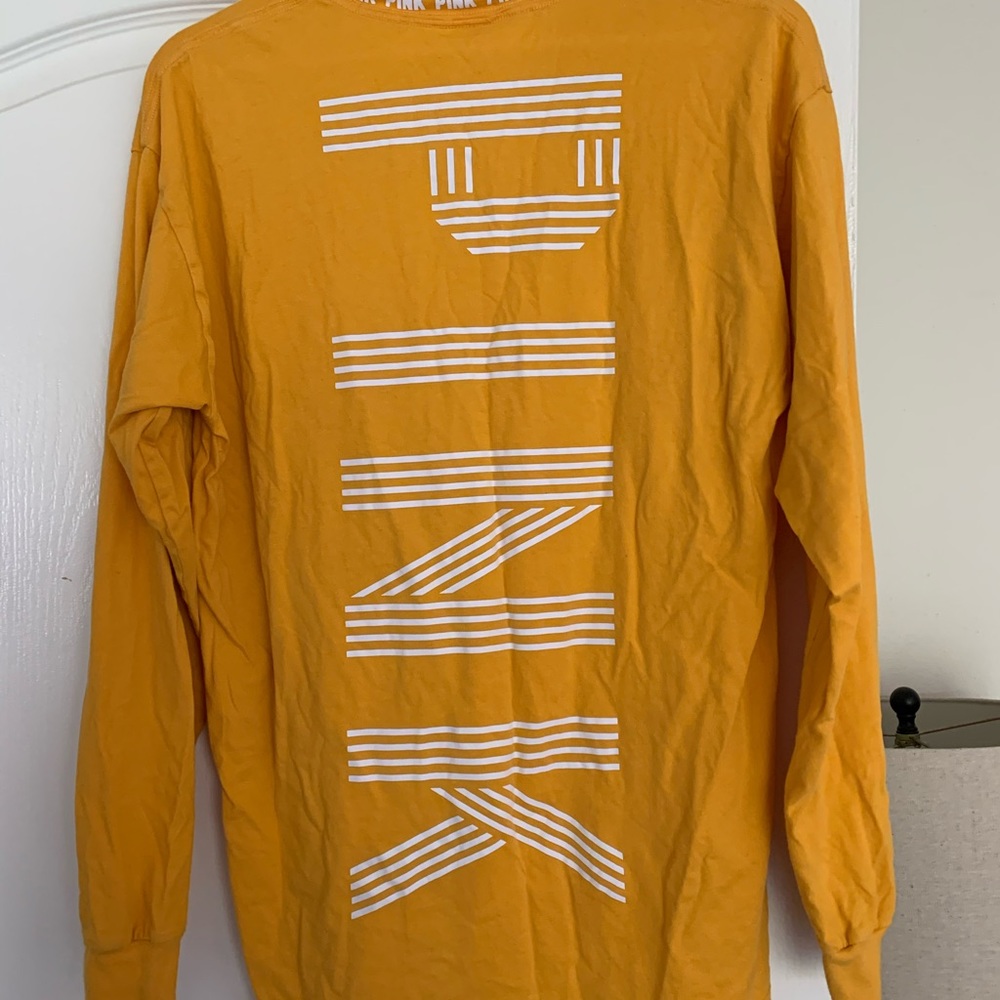 Yellow sweatshirt